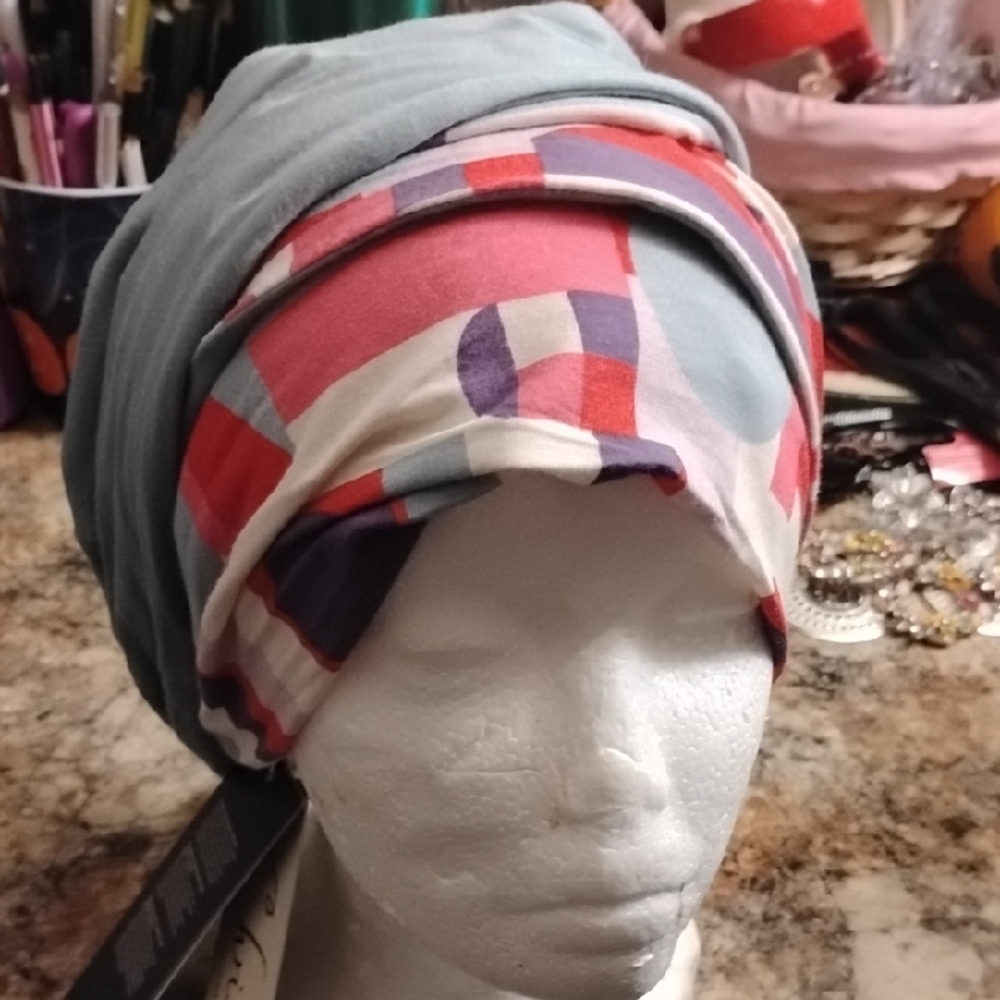 Colorful Patterned Headscarf - Picture 9 of 9